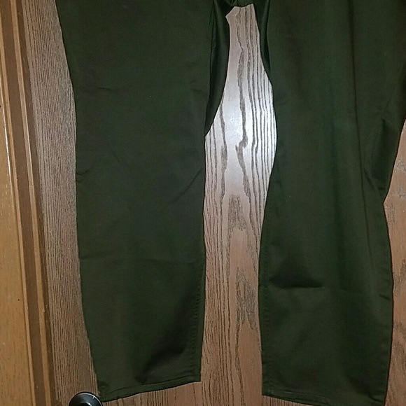 Old Navy rockstar green jeans - Picture 3 of 6